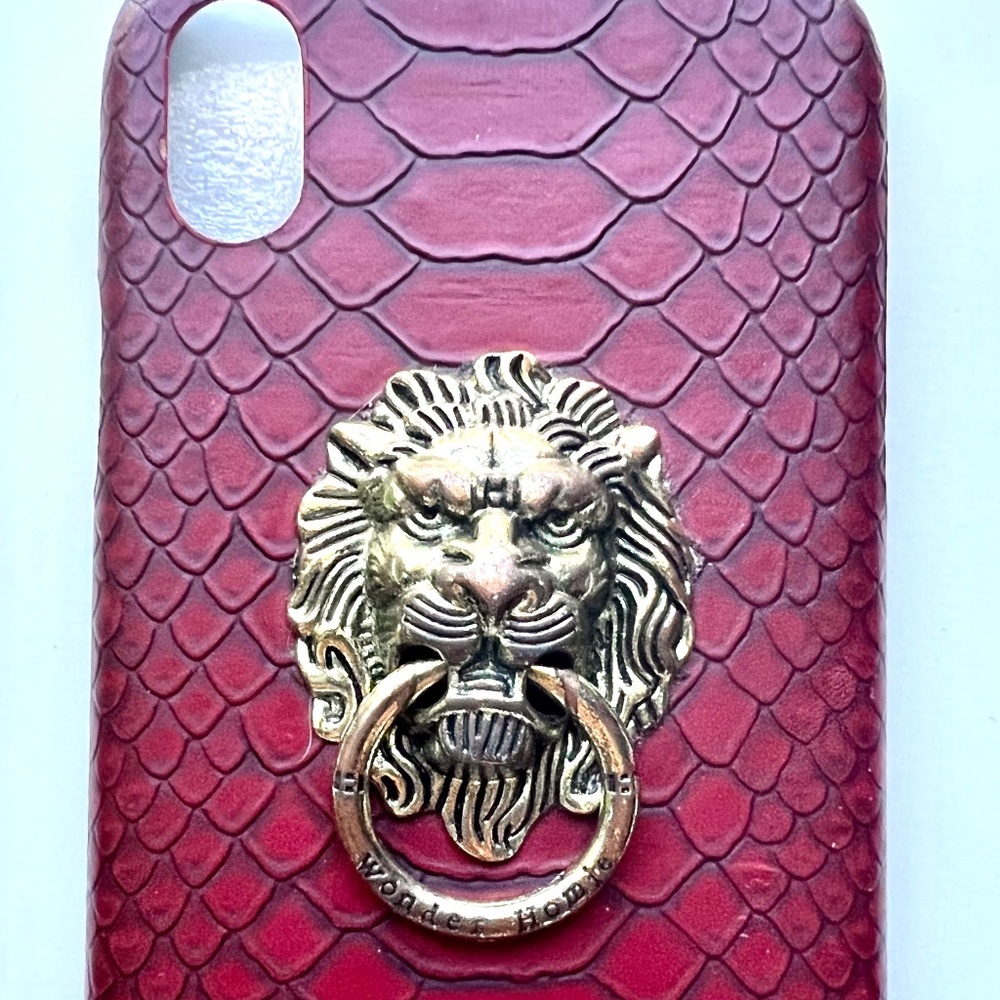 NEW Snake Skin Lion Head Metal Knocker 3D PU Leather for iPhone XR Hard Cover